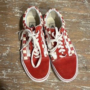Vans Red and white sneaker GUC 7.5 Women’s